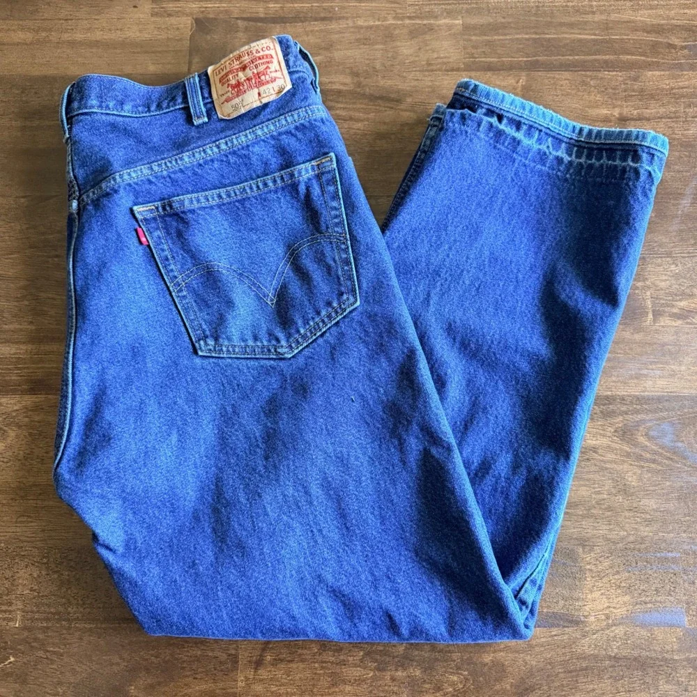 Levis 505 Regular Fit Jeans Mens 42x30 Medium Wash Blue Straight Leg Denim